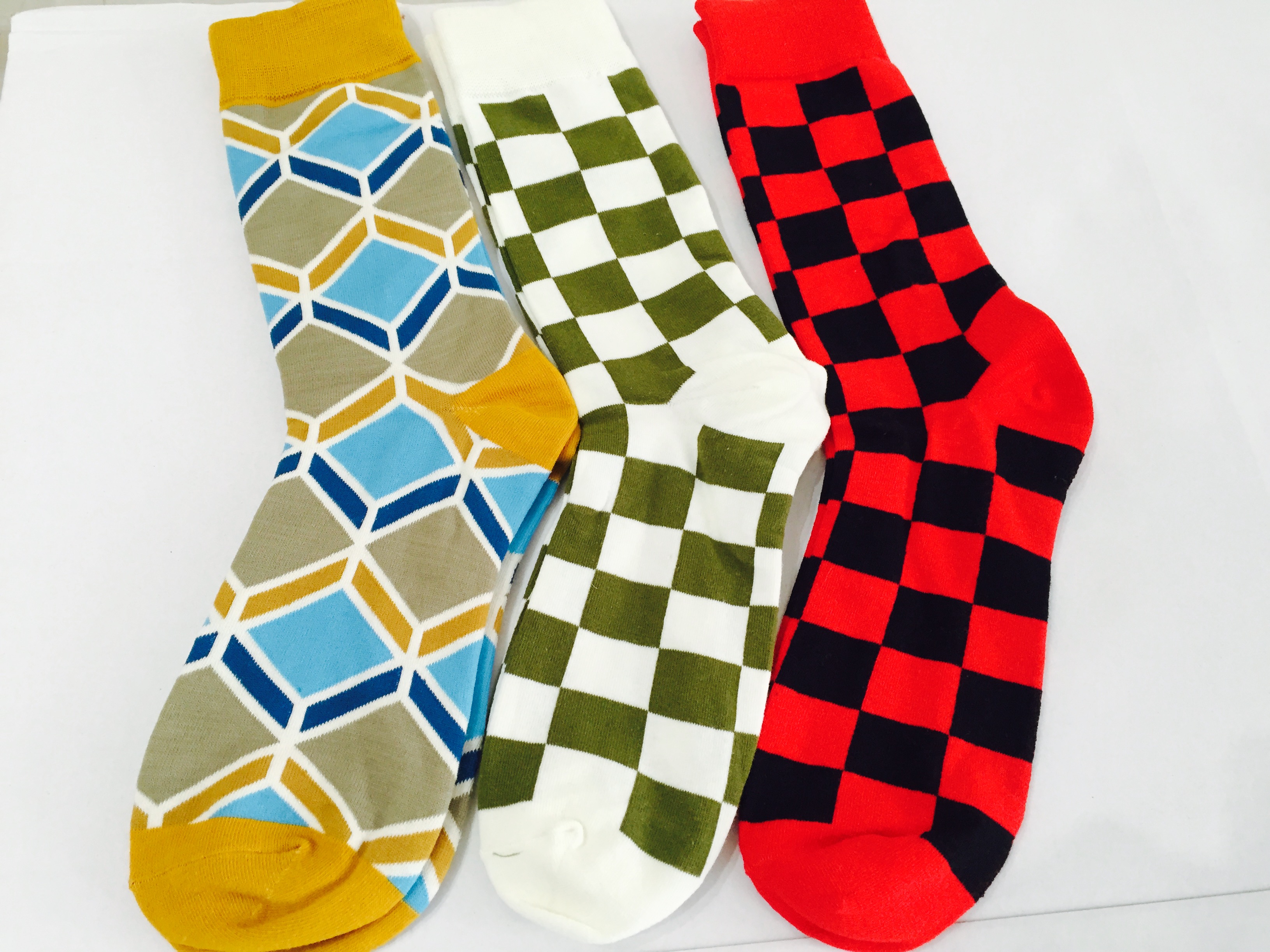 New Arrival Mens Dress Socks With colorful designs 